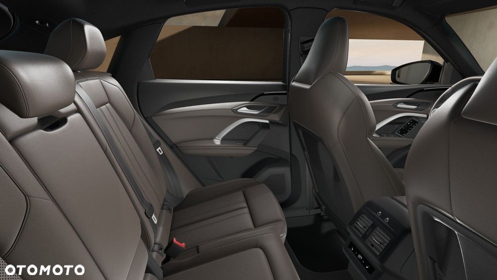 Audi Q5 Sportback - 9