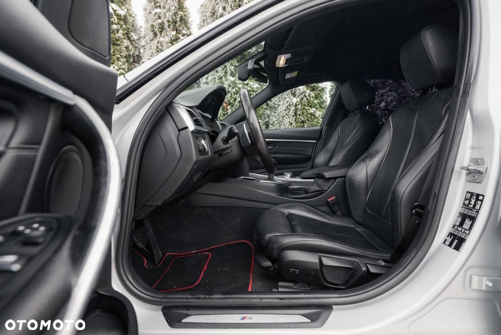 BMW Seria 3 320d xDrive M Sport Shadow sport - 14