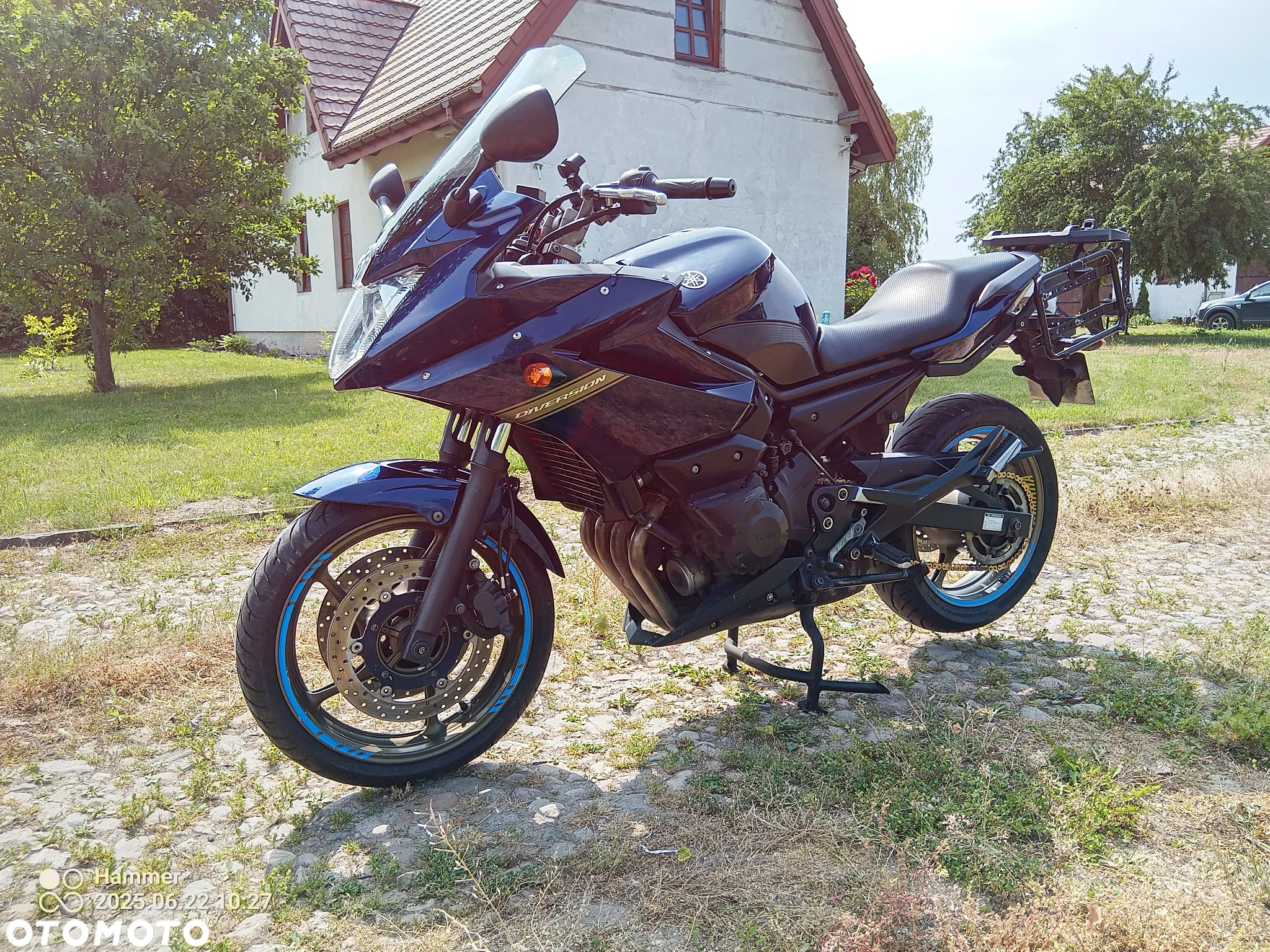 Yamaha XJ - 9
