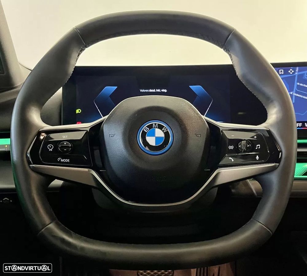 BMW i5 eDrive40 - 12