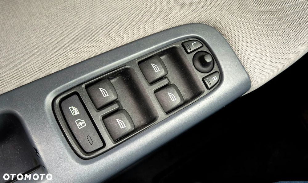 Volvo V50 1.6D Momentum - 21