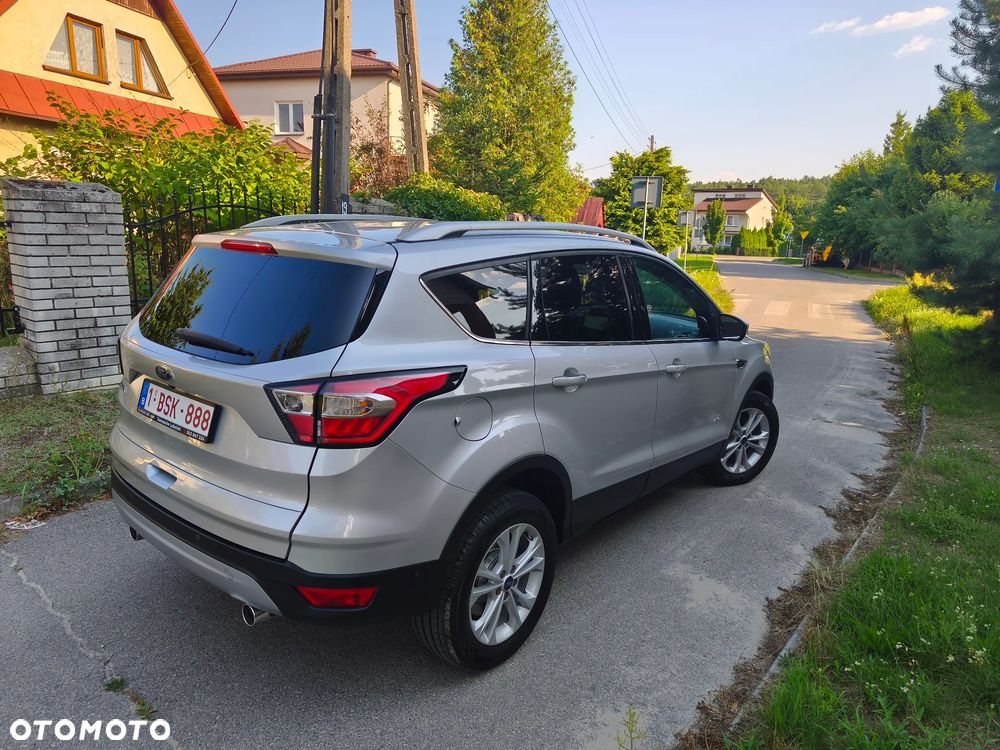 Ford Kuga 2.0 TDCi 4x4 Titanium - 3