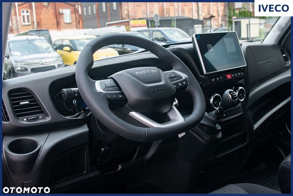 Iveco Daily 35S18 Kontener 8EP + Winda 3.0 180KM - 7