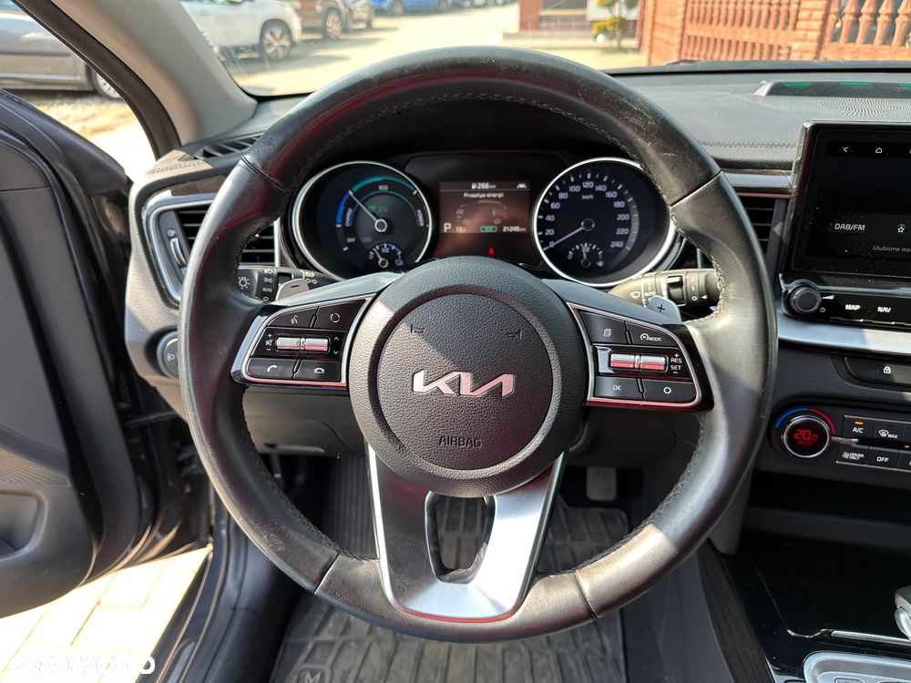Kia XCeed - 8