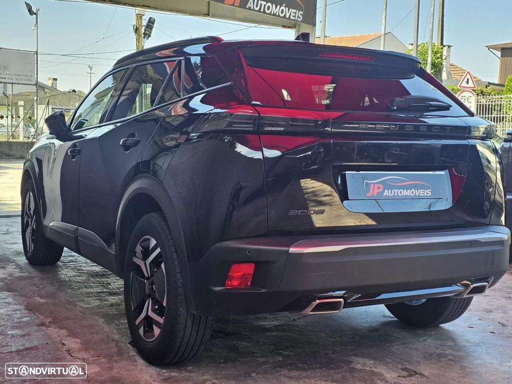Peugeot 2008 1.2 PureTech Allure Pack EAT8 - 14