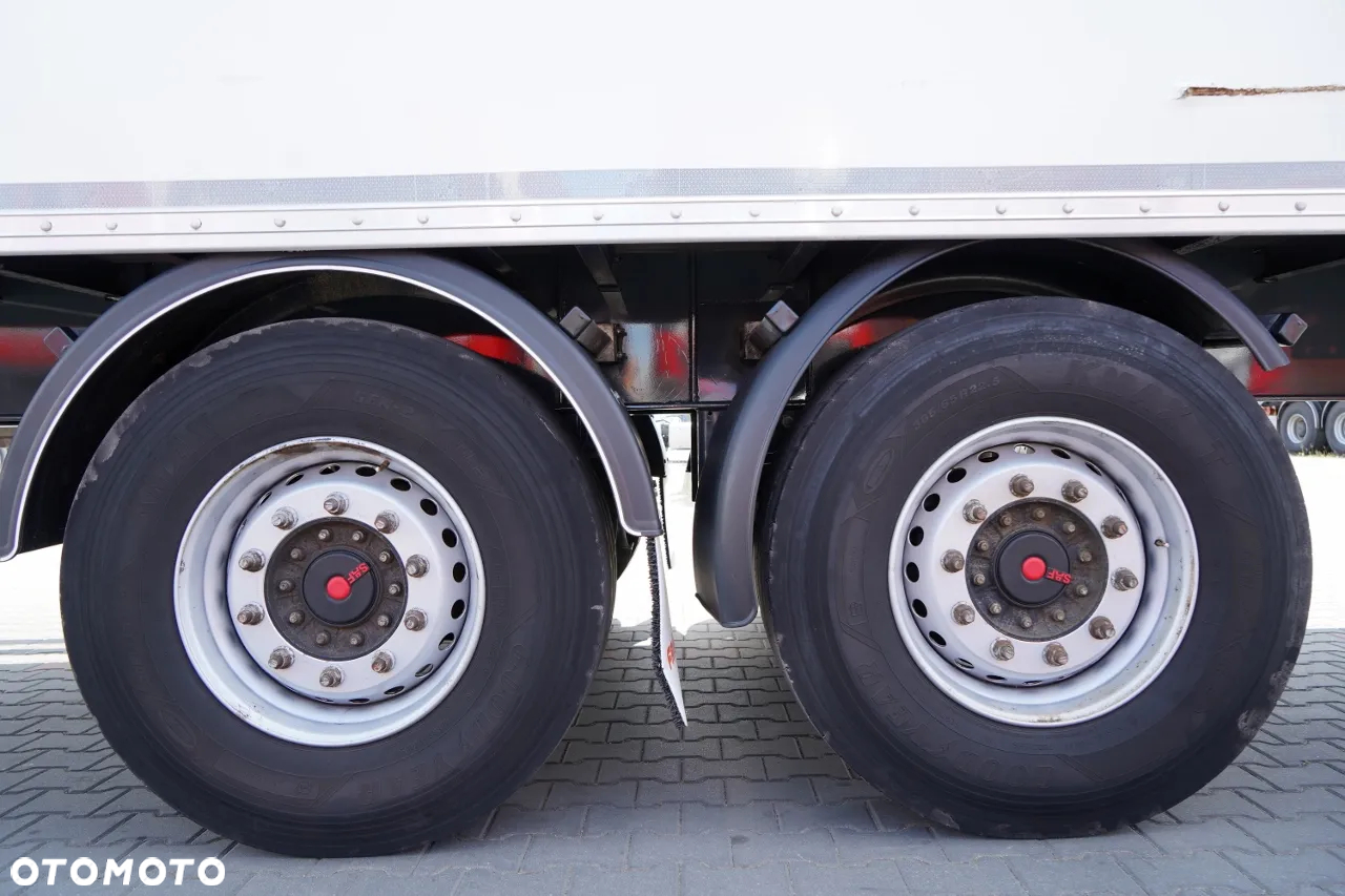 Fruehauf KONTENER / KOFFER / 2 OSIE / SAF / 2021 ROK / BARDZO MOCNA PODŁOGA: SZYNA-DESKA / ROLETA - 17