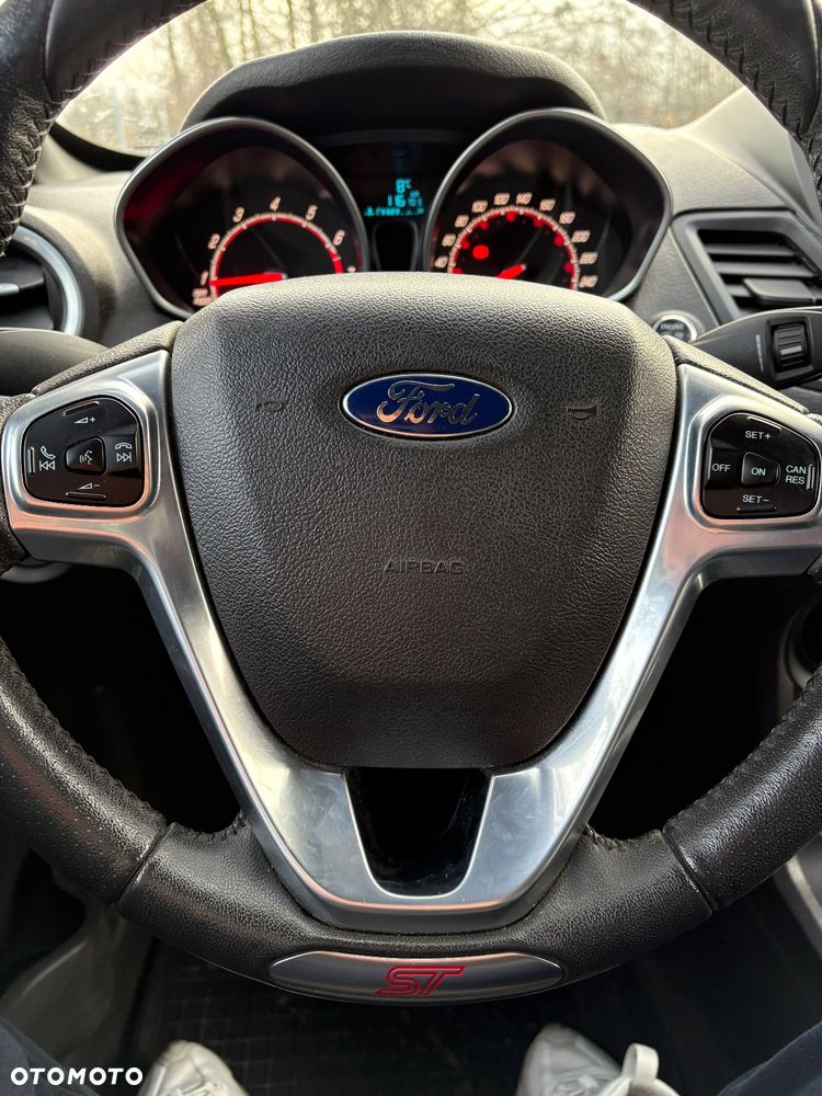 Ford Fiesta ST - 17