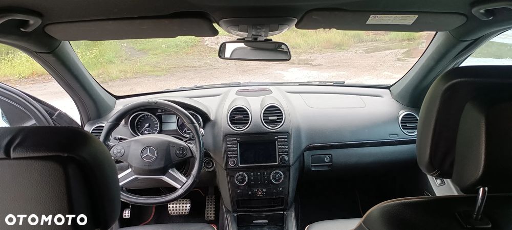Mercedes-Benz ML - 19