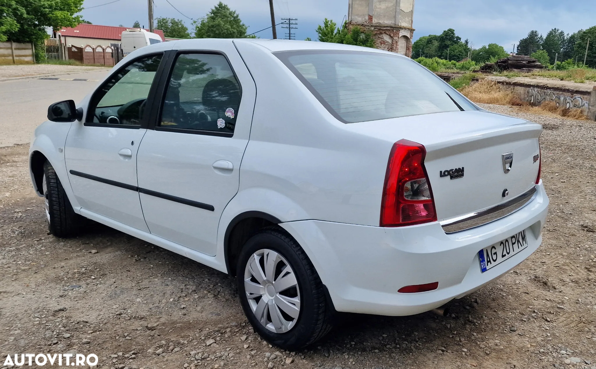 Dacia Logan 1.4 MPI GPL Laureate - 3