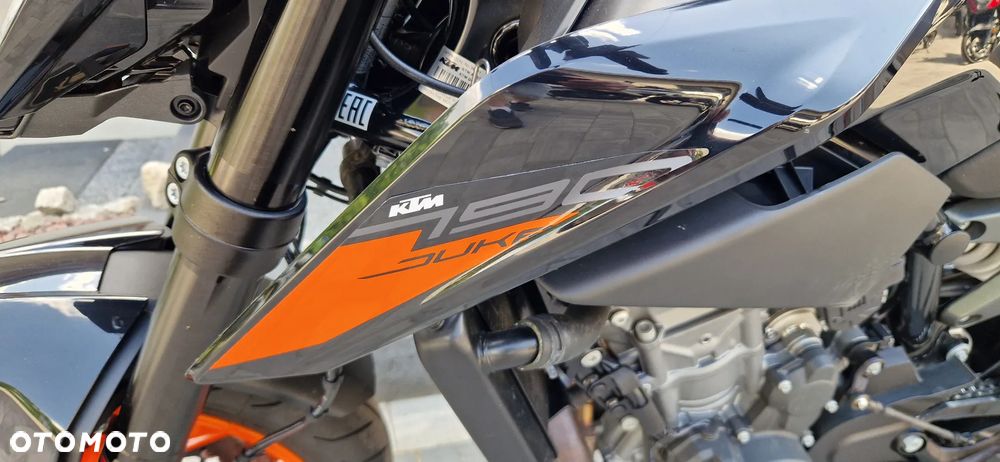 KTM Duke 790 - 12