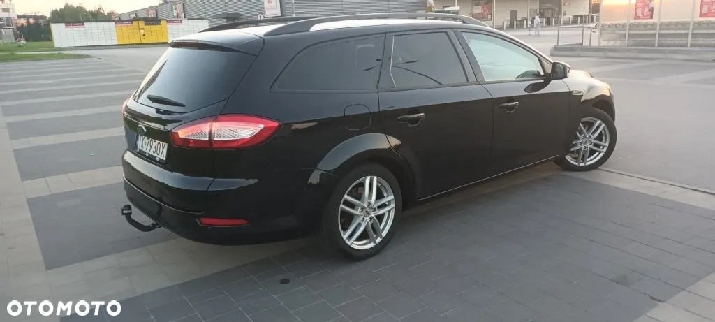 Ford Mondeo 1.6 Ambiente - 3