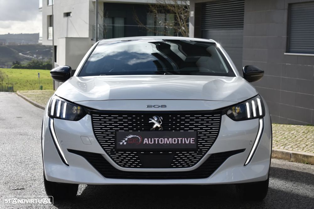 Peugeot e-208 GT - 16