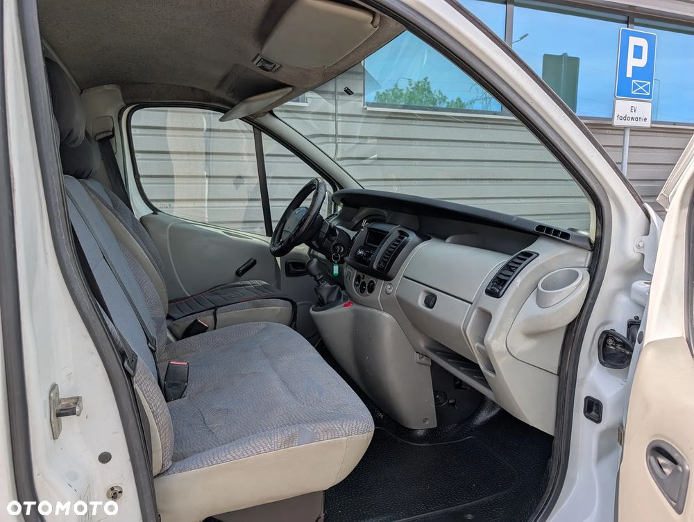 Renault Trafic - 11