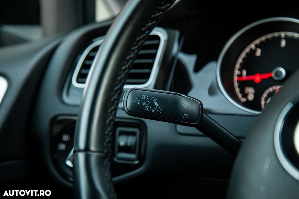 Volkswagen Golf - 15