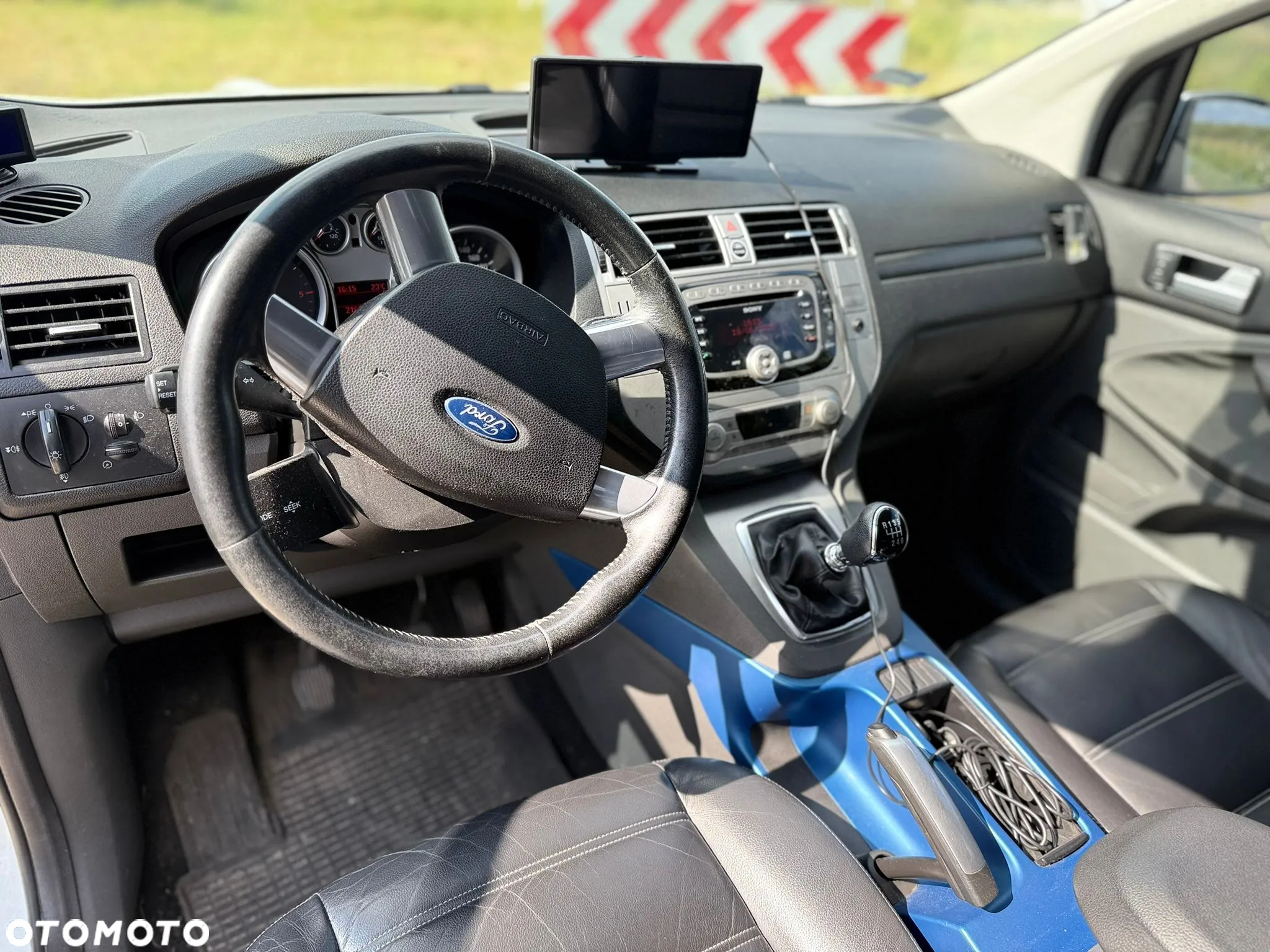 Ford Kuga - 14