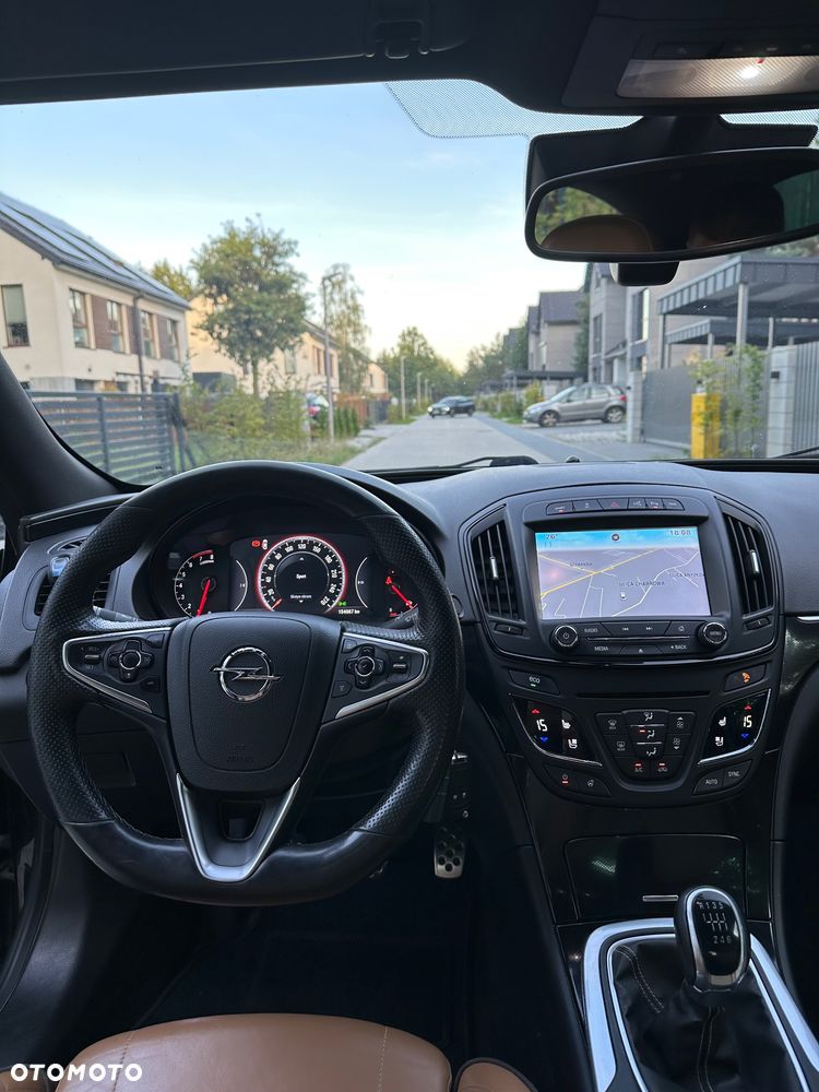 Opel Insignia 2.0 T Cosmo 4x4 S&S EU6 - 17