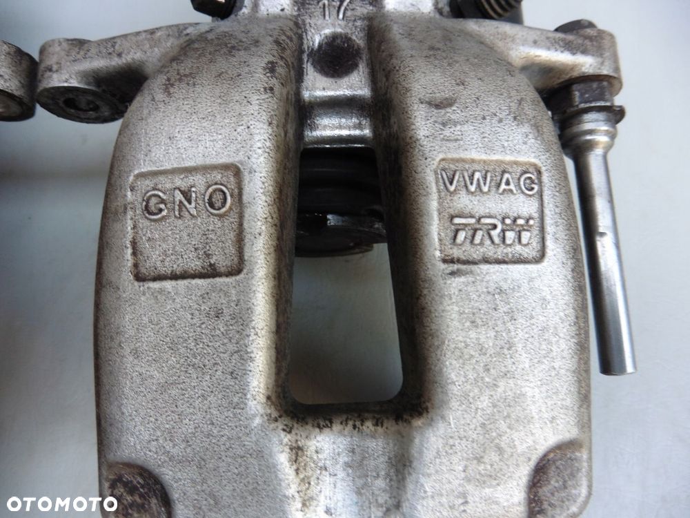 ZACISK HAMULCOWY PRAWY TYŁ VW PASSAT B6 B7 4X4 TRW - 3