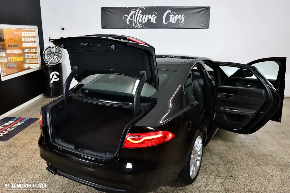 Jaguar XF 20d Aut. R-Sport - 36