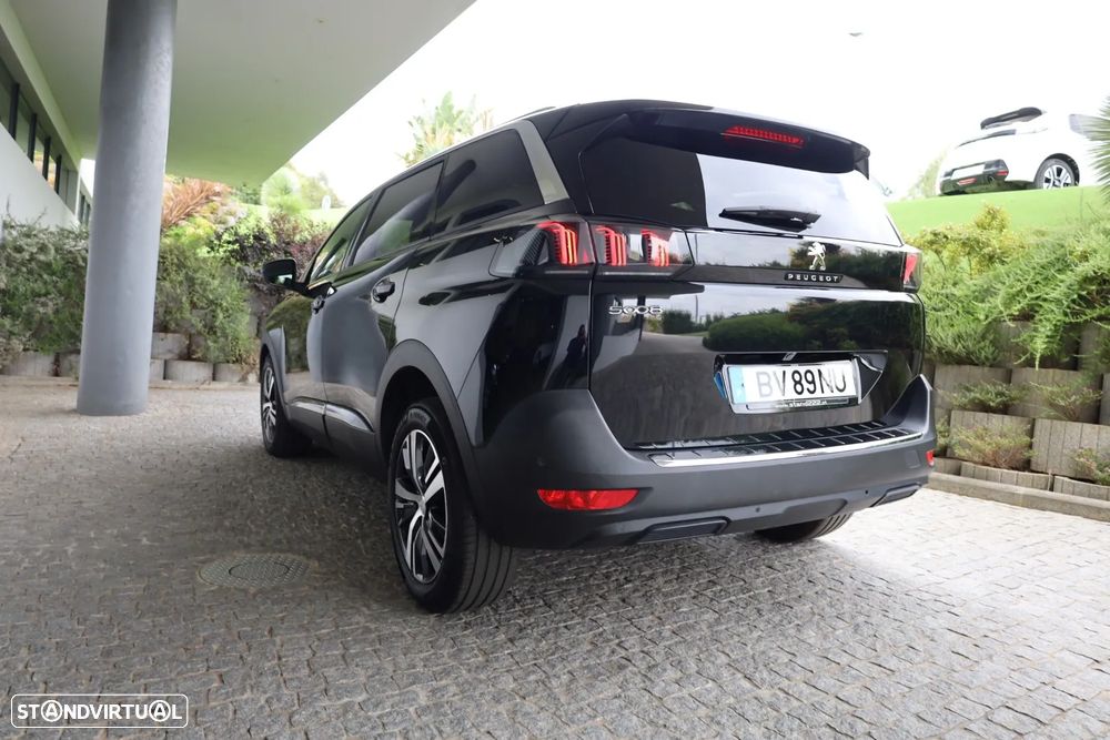 Peugeot 5008 1.2 PureTech Allure EAT8 - 12