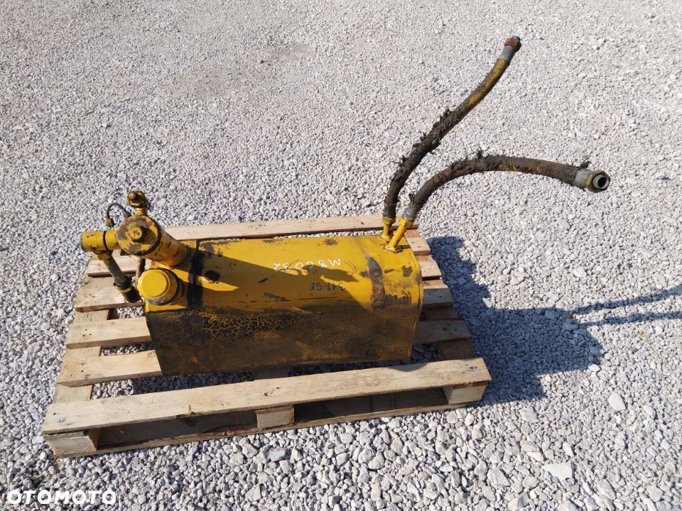 Zbiornik hydrauliczny Kramer 312 SE - 3