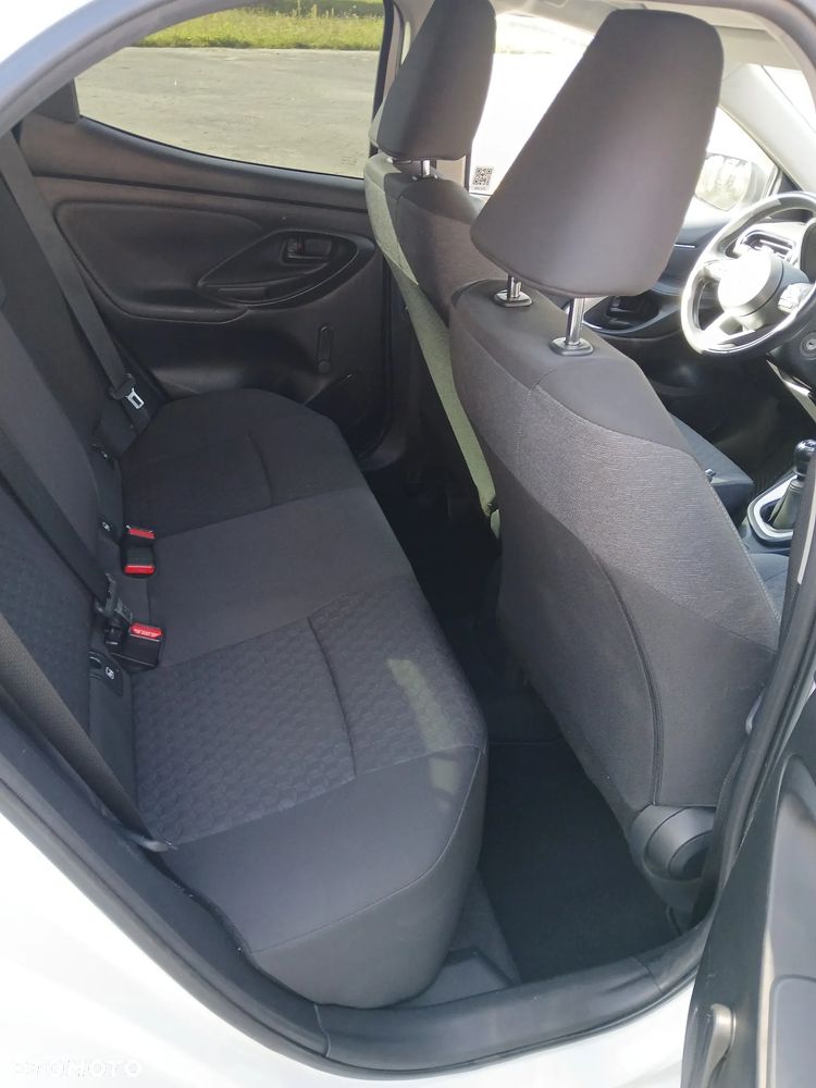 Toyota Yaris 1.5 Comfort - 12