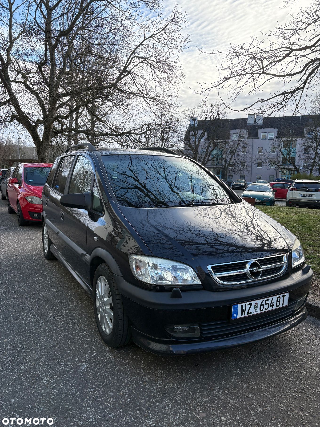 Opel Zafira 1.6 Elegance - 1