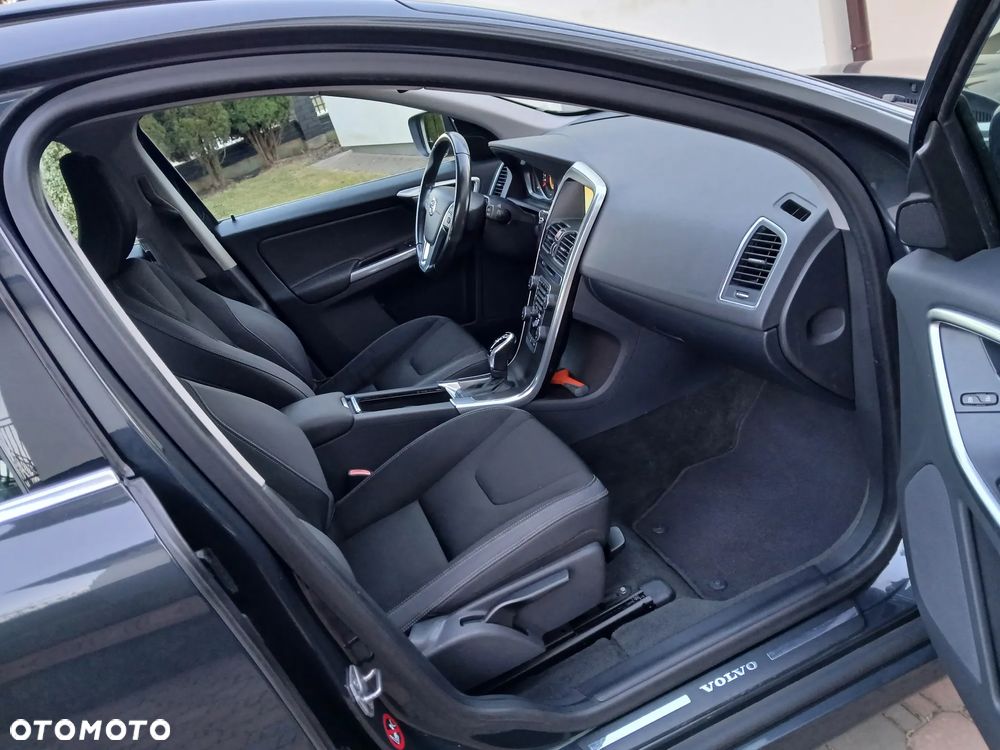Volvo XC 60 T5 Geartronic Summum - 12