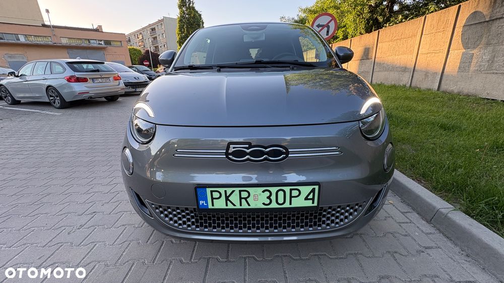 Fiat 500e 42kWh Icon - 9