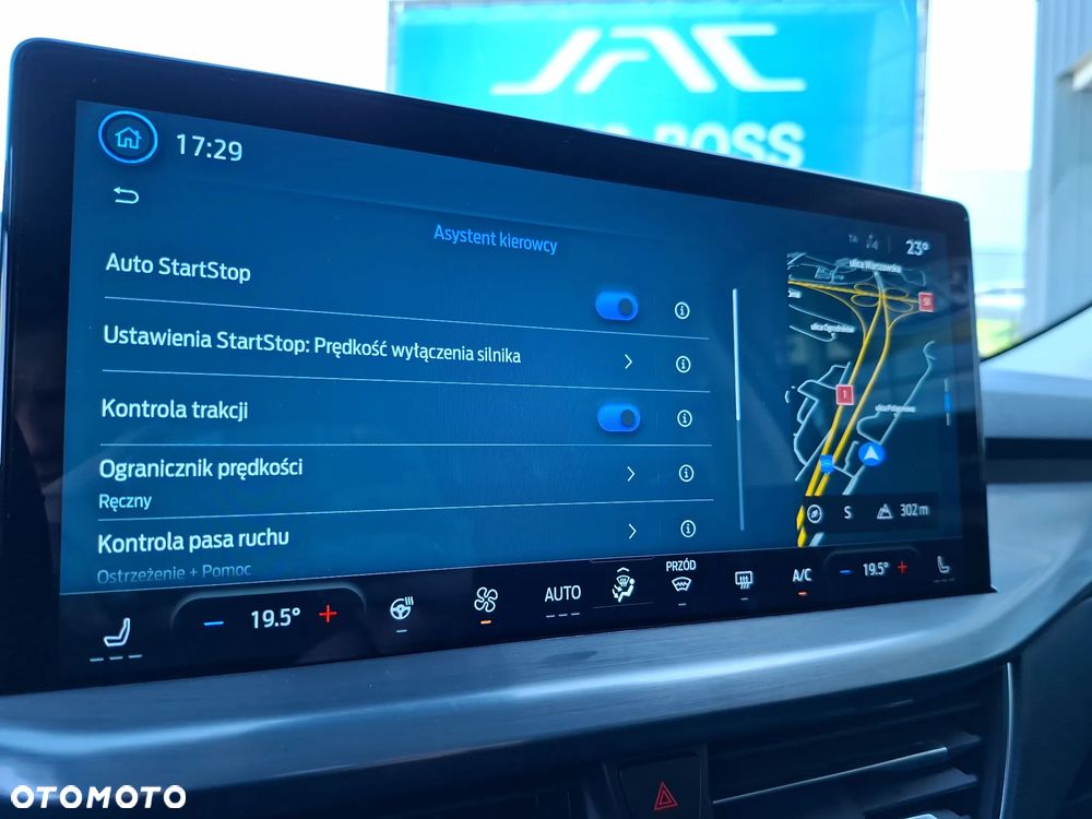 Ford Focus 1.0 EcoBoost mHEV Titanium - 29