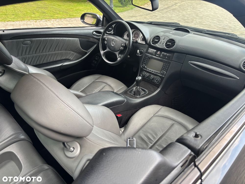 Mercedes-Benz CLK 220 CDI Avantgarde - 8