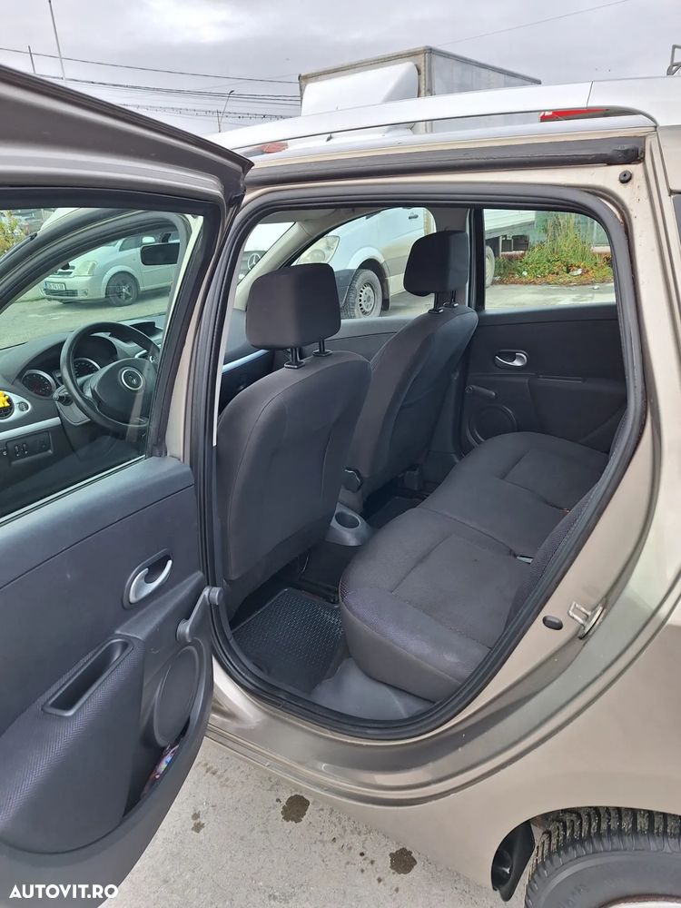 Renault Clio 1.2 16V Grandtour Authentique - 14