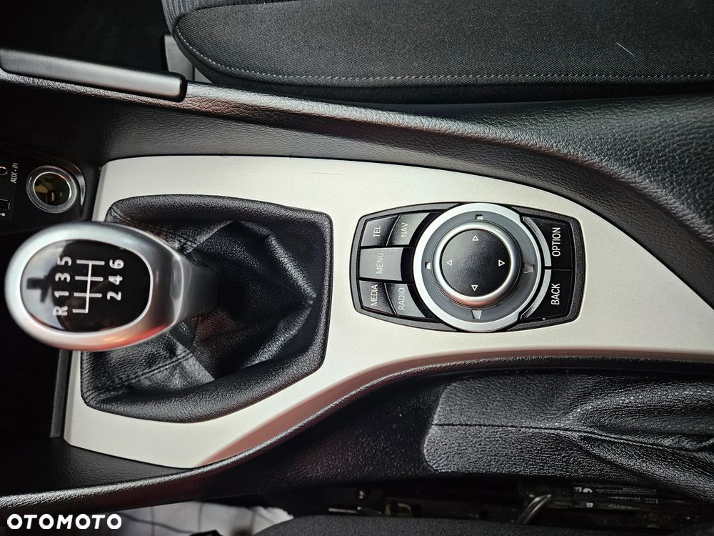 BMW X1 sDrive18d Sport Line - 20
