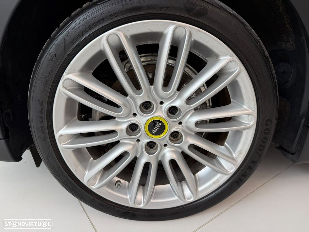 MINI 3 Portas Cooper SE - 9