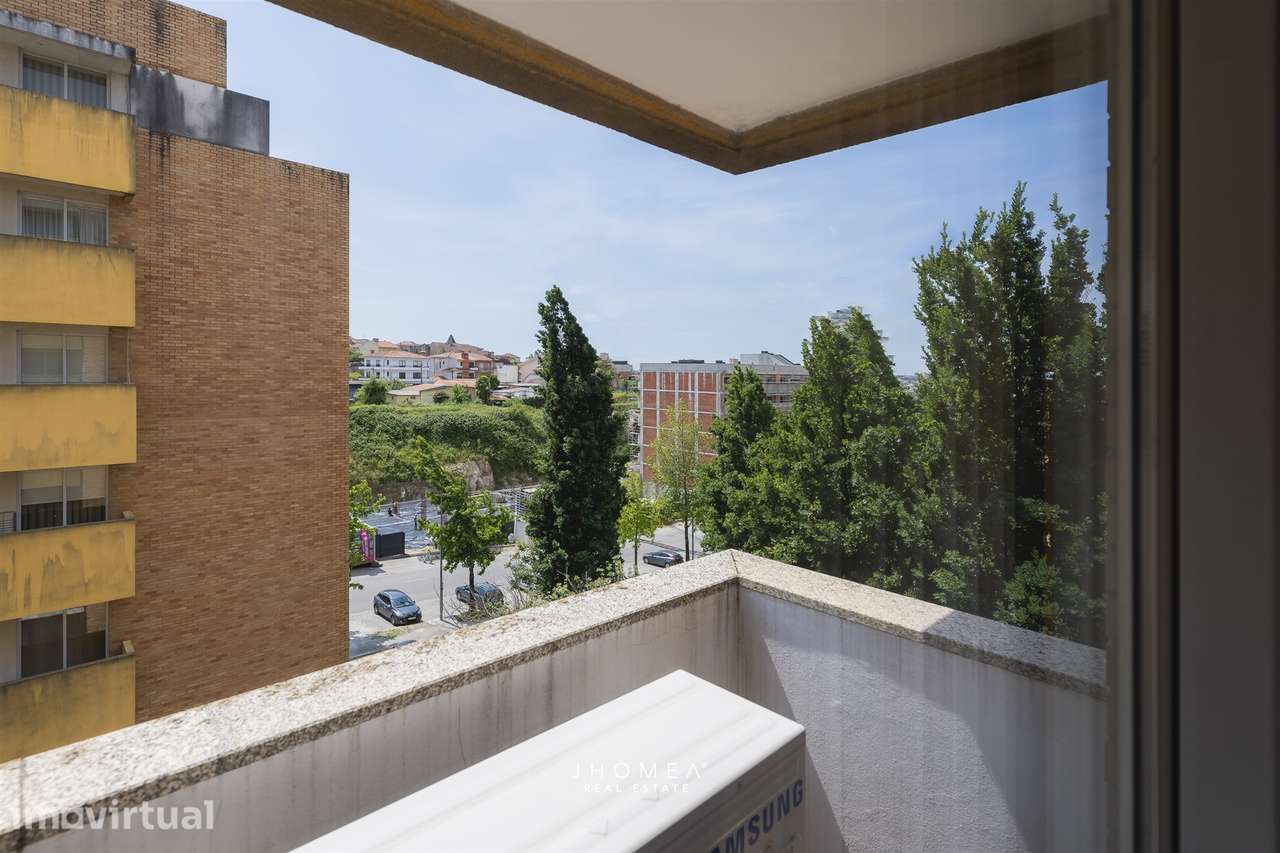 Apartamento T3 em Águas Santas, com garagem fechada. - Grande imagem: 5/25