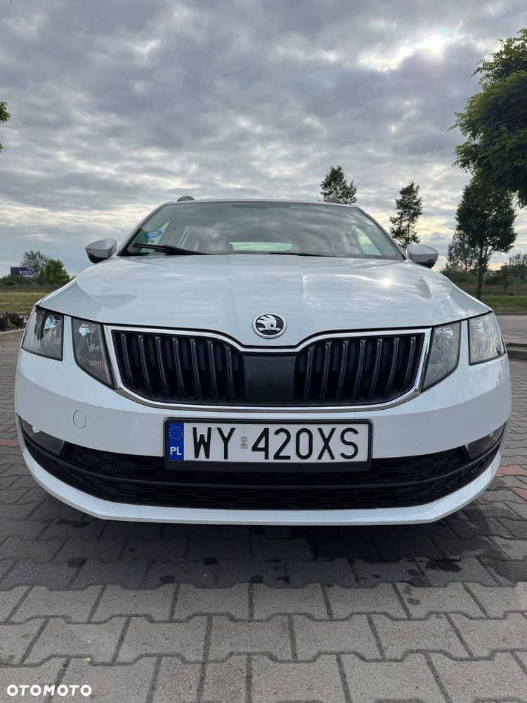 Skoda Octavia 1.6 TDI DSG Clever - 8