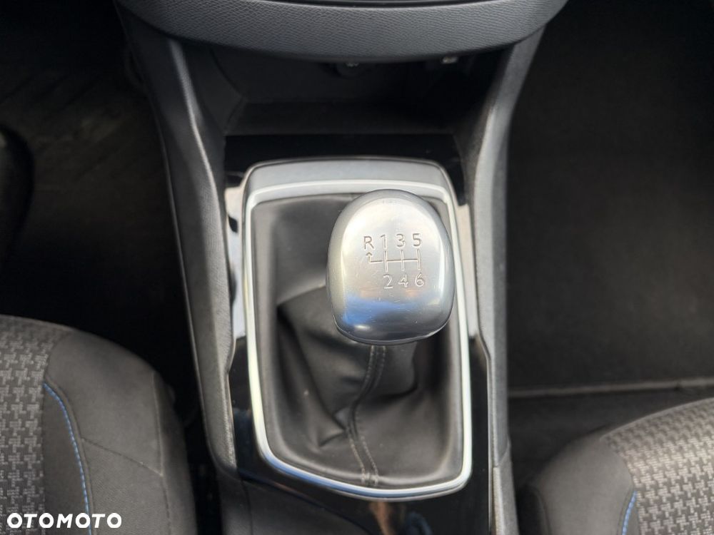 Peugeot 308 1.2 PureTech GPF Allure S&S - 25