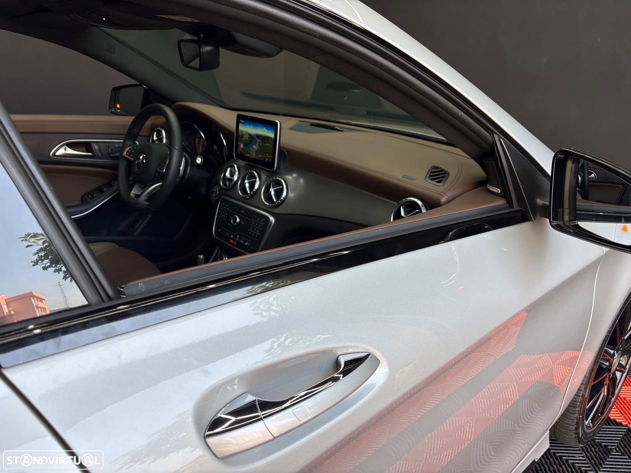 Mercedes-Benz CLA 220 d Shooting Brake AMG Line Aut. - 48
