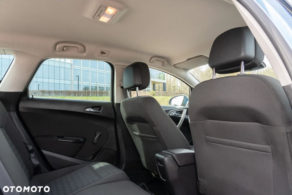 Opel Astra 1.4 T Active - 10