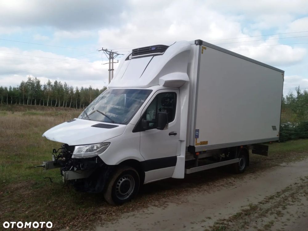 Mercedes-Benz SPRINTER - 2