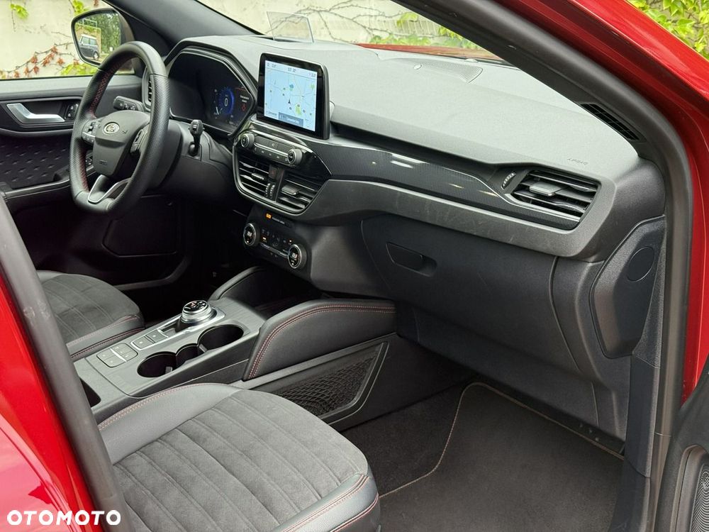 Ford Kuga - 8