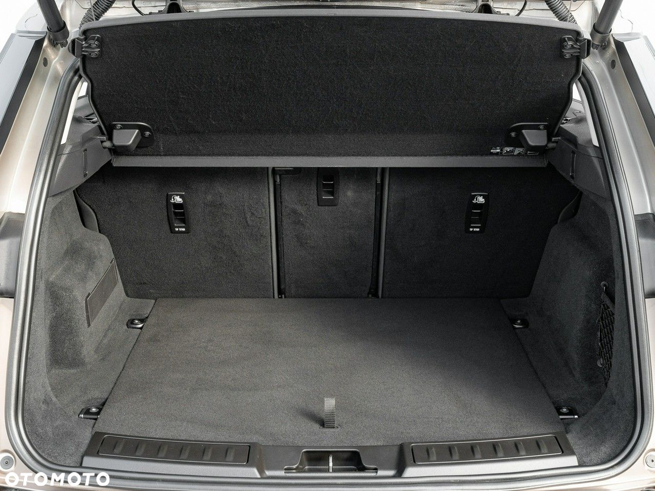 Land Rover Range Rover Evoque - 29