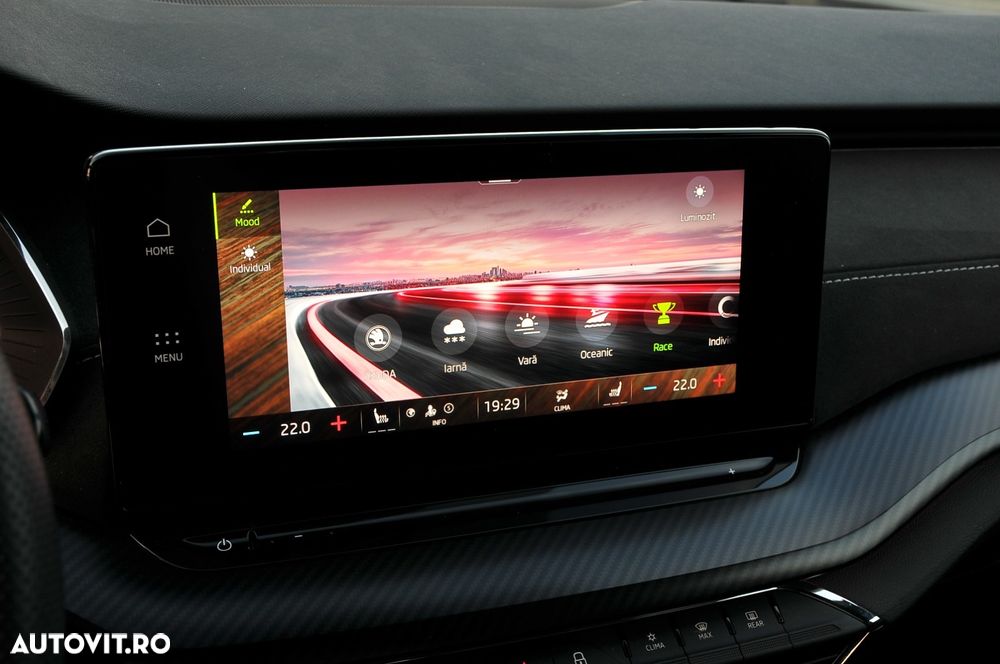 Skoda Octavia 2.0 TSI DSG RS - 21