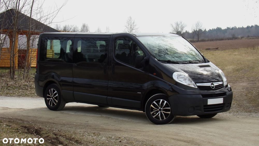 Opel Vivaro - 10