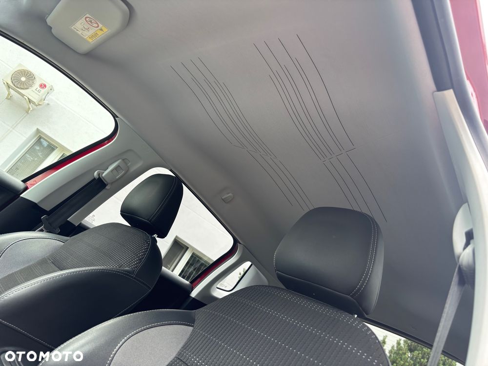 Peugeot 2008 BlueHDi FAP 120 STOP & START Allure - 19