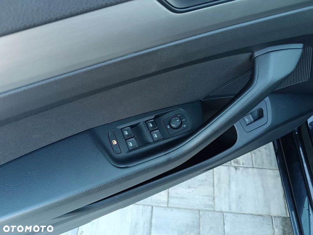 Volkswagen Passat 1.5 TSI EVO Trendline - 40