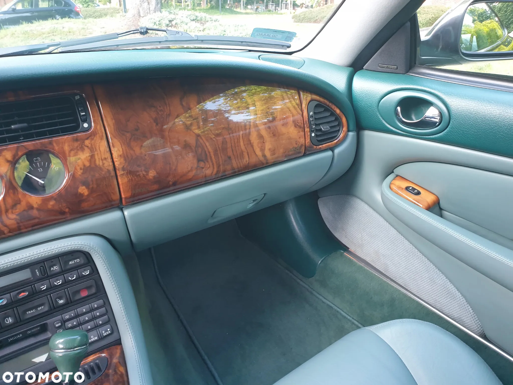 Jaguar XK8 4.0 - 16