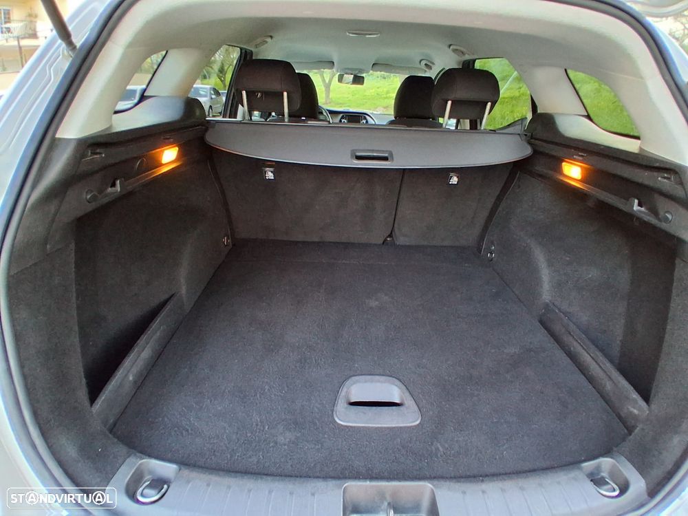 Fiat Tipo Station Wagon 1.4 Lounge - 32