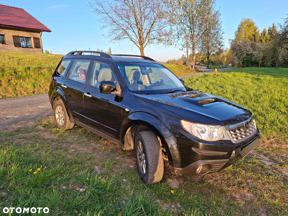 Subaru Forester 2.0X Exclusive - 1