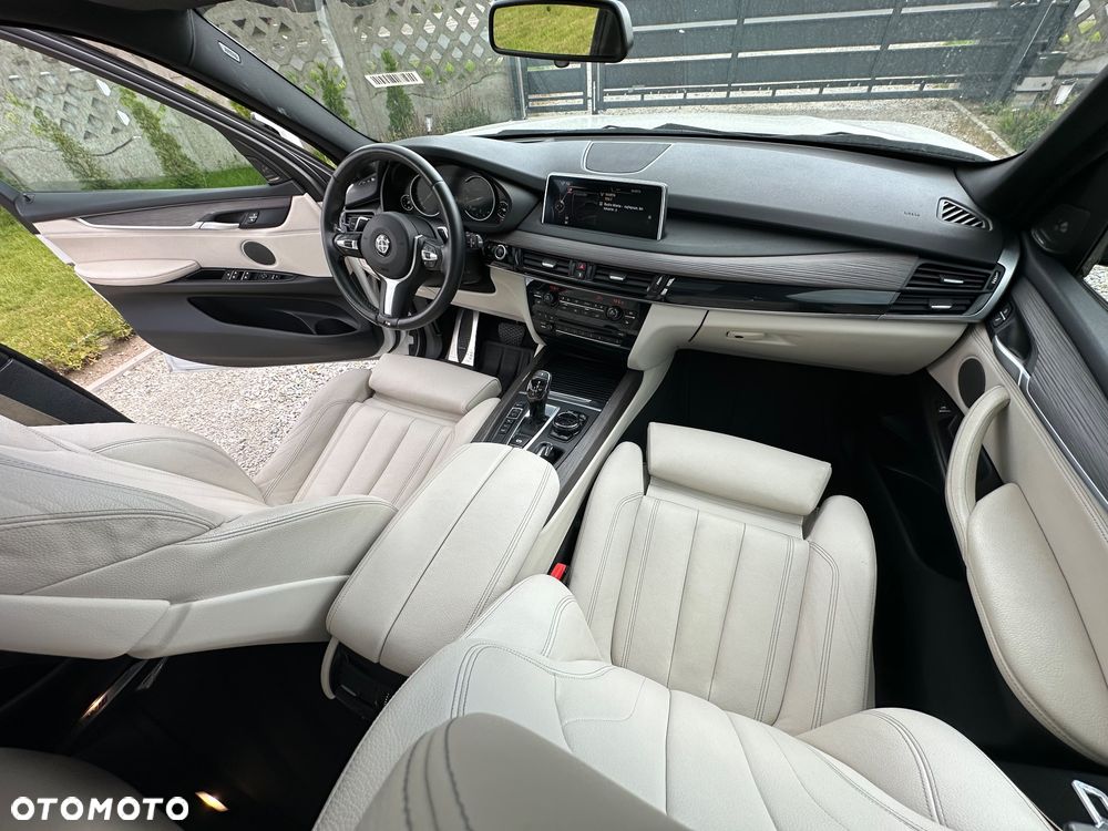 BMW X5 xDrive35i - 13