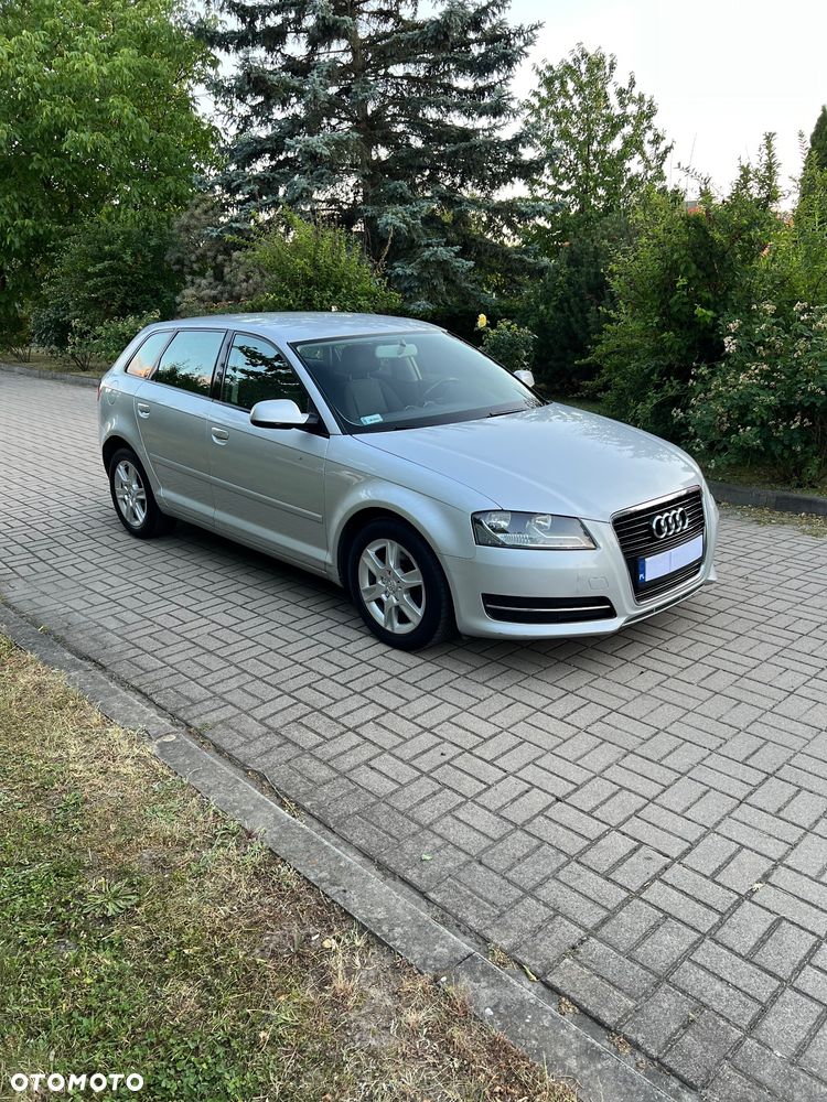 Audi A3 Sportback - 1